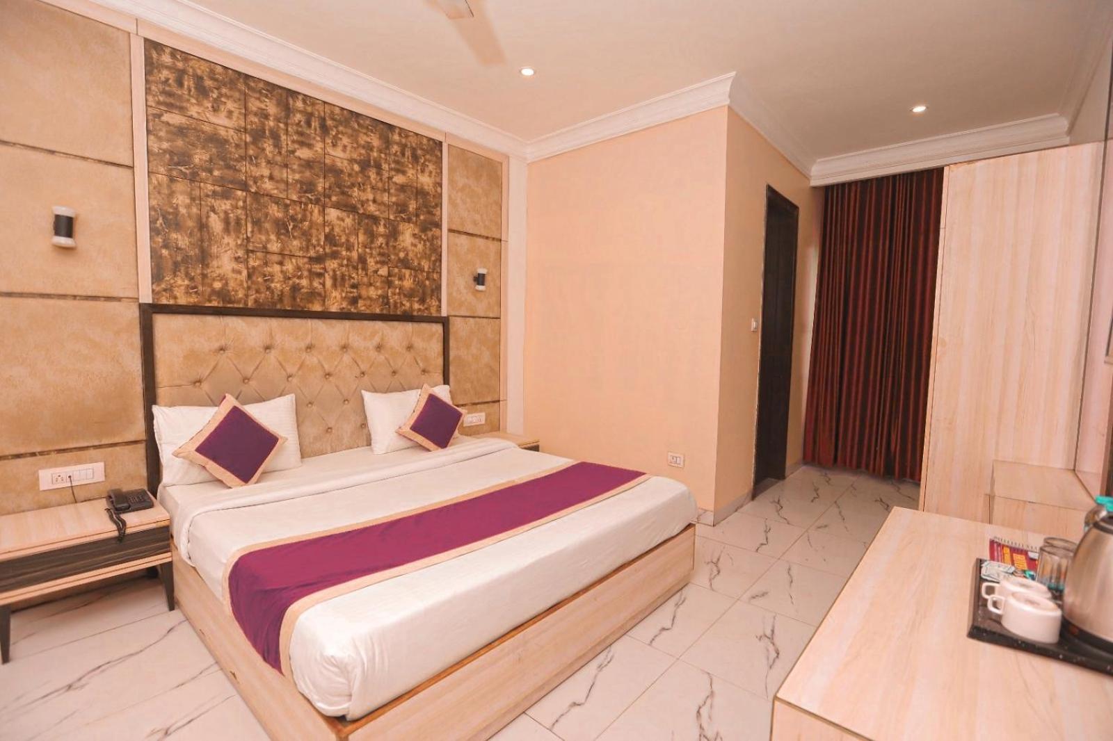 Hotel Almora Inn - Near By Delhi International Airport - With Free Airport Pickup And Drop Nova Deli Exterior foto