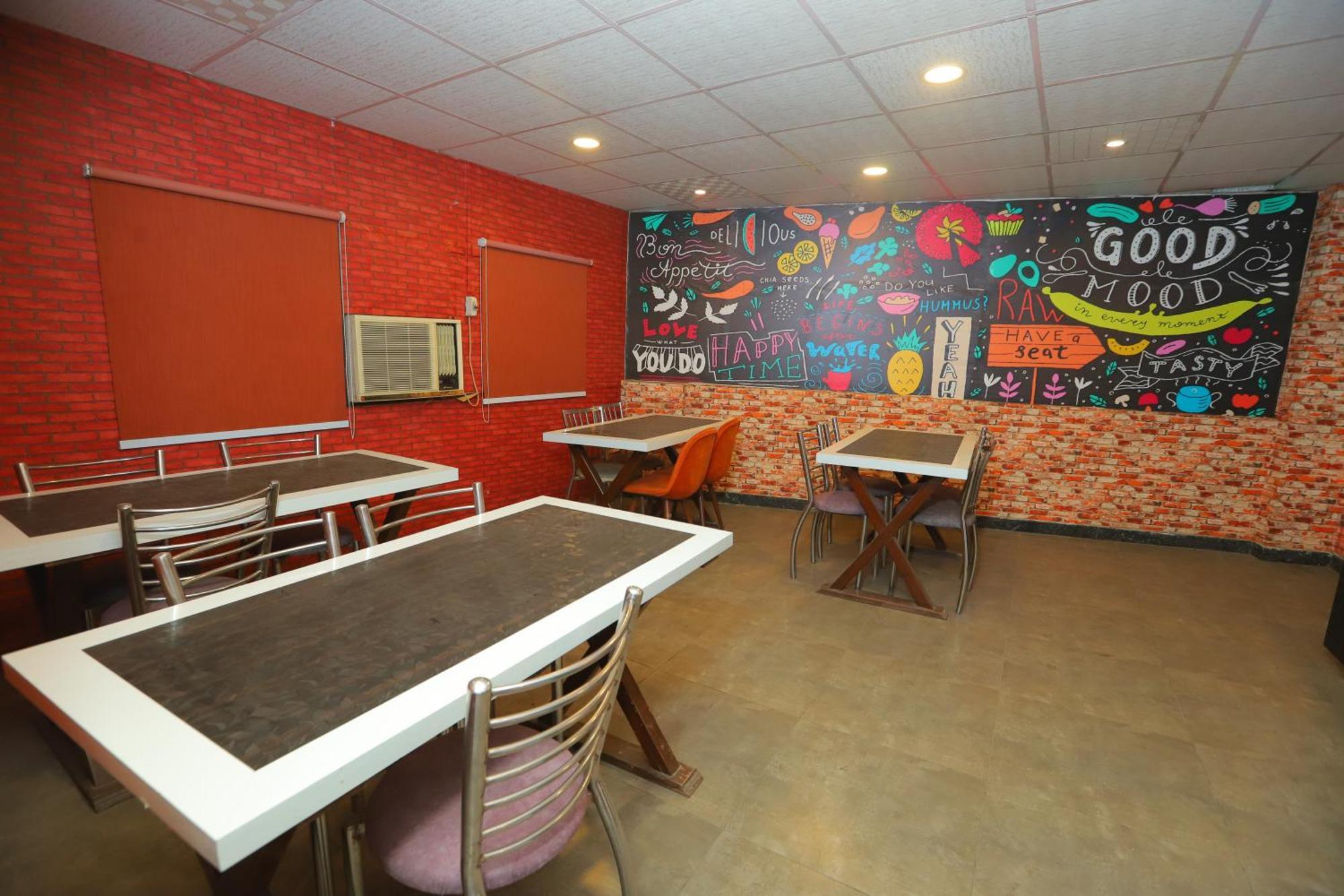 Hotel Almora Inn - Near By Delhi International Airport - With Free Airport Pickup And Drop Nova Deli Exterior foto