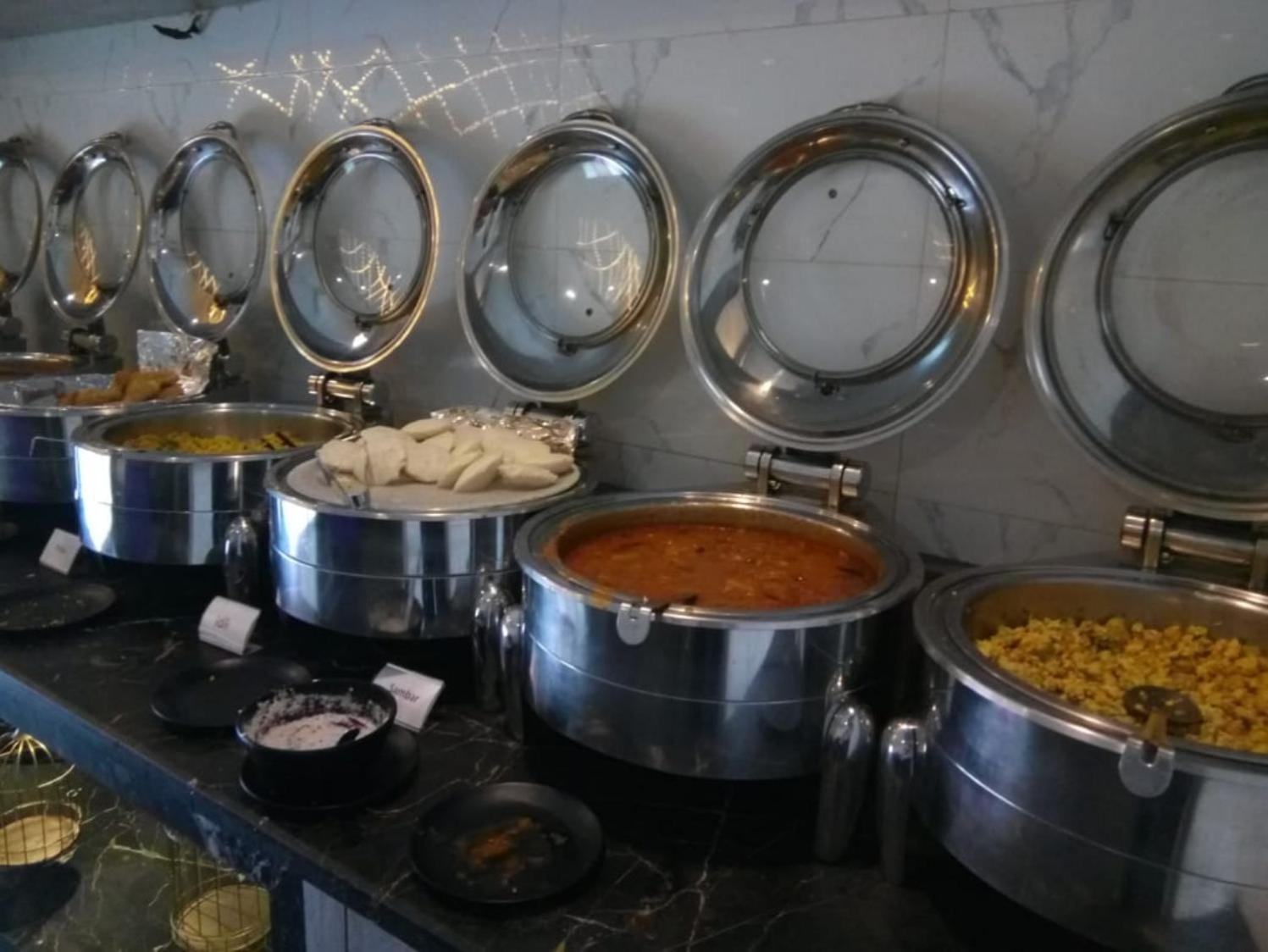 Hotel Almora Inn - Near By Delhi International Airport - With Free Airport Pickup And Drop Nova Deli Exterior foto