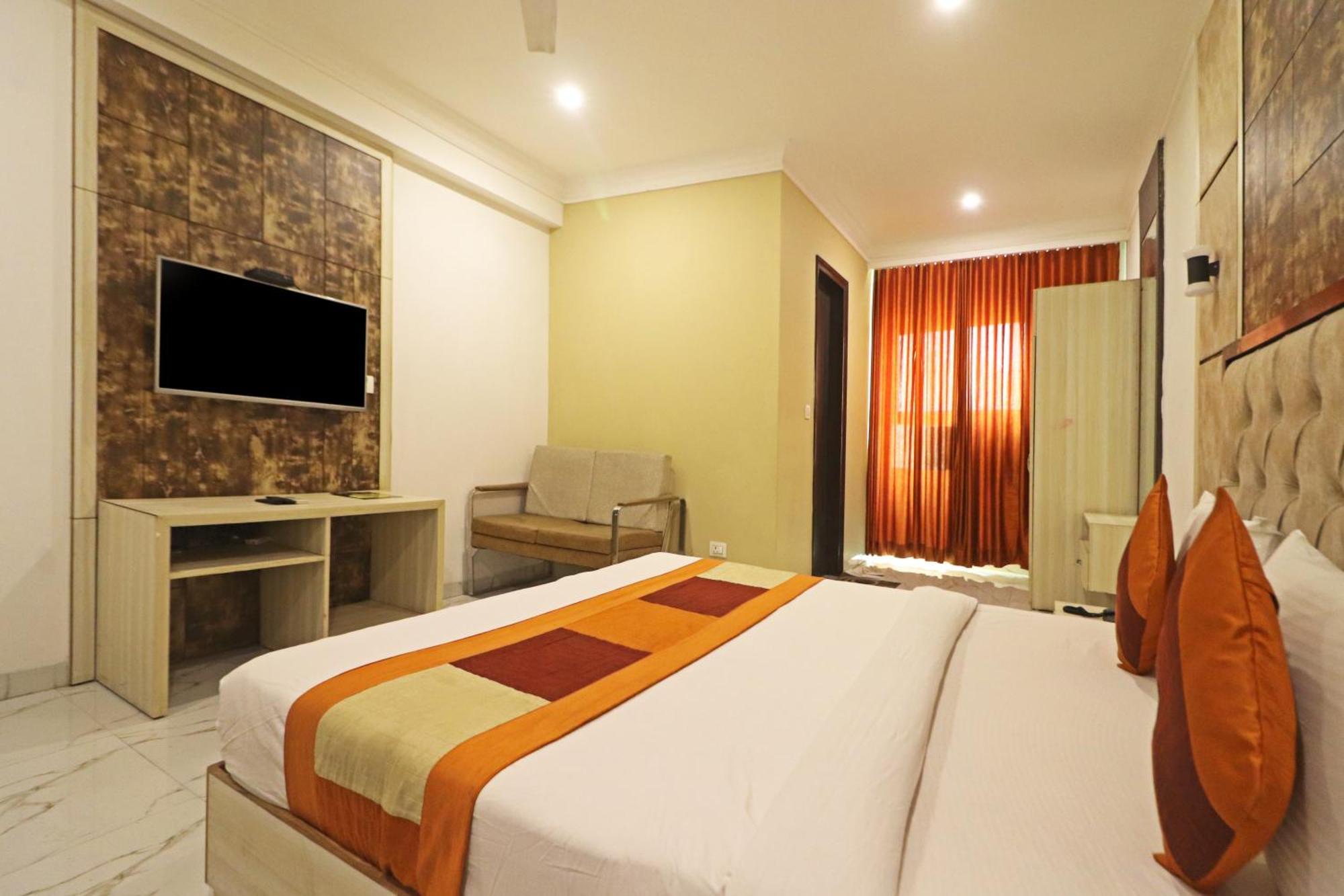 Hotel Almora Inn - Near By Delhi International Airport - With Free Airport Pickup And Drop Nova Deli Exterior foto