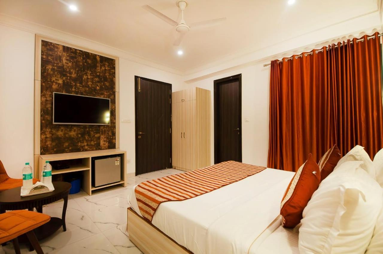 Hotel Almora Inn - Near By Delhi International Airport - With Free Airport Pickup And Drop Nova Deli Exterior foto